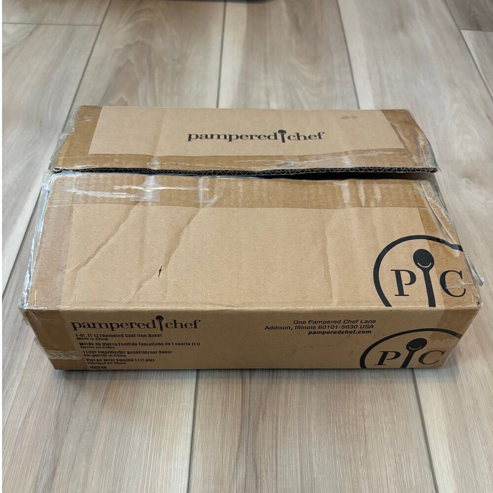 Pampered Chef 1 Qt Quart Enameled Cast Iron Baker 100248 Baking Dish Casserole - Picture 4 of 4
